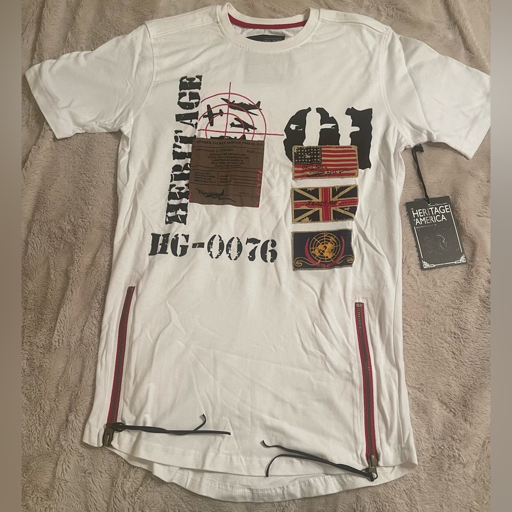Men’s T-shirt Size Medium